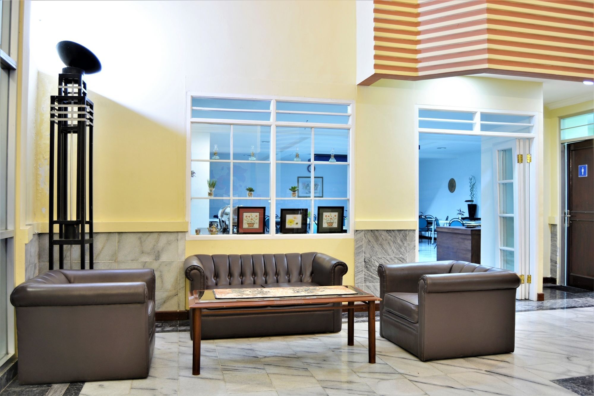 Zen Rooms Basic Cipanas Km.78 Exterior photo